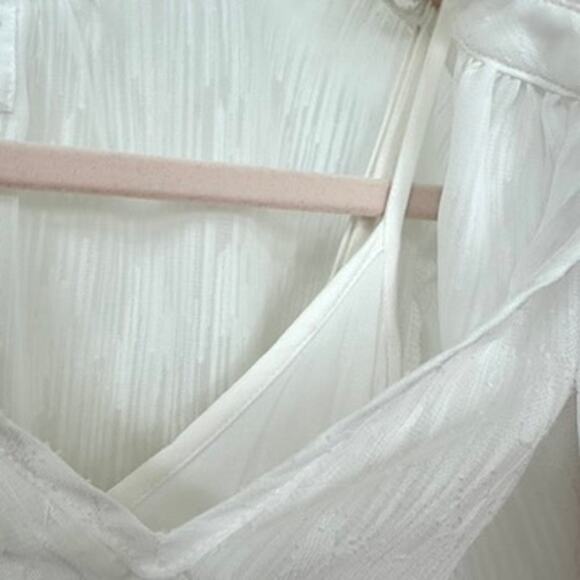 Lost + Wander Sheer Ruffle Sleeve Blouse in White, Size L - Excellent Condition - Picture 3 of 8